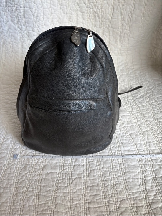 Libaire Handbags - Everyday Black Leather Backpack - Sleek City Pack